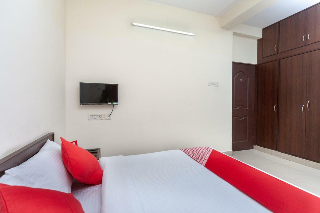 Oyo 22019 Skye Service Apartments เชนไน ภายนอก รูปภาพ